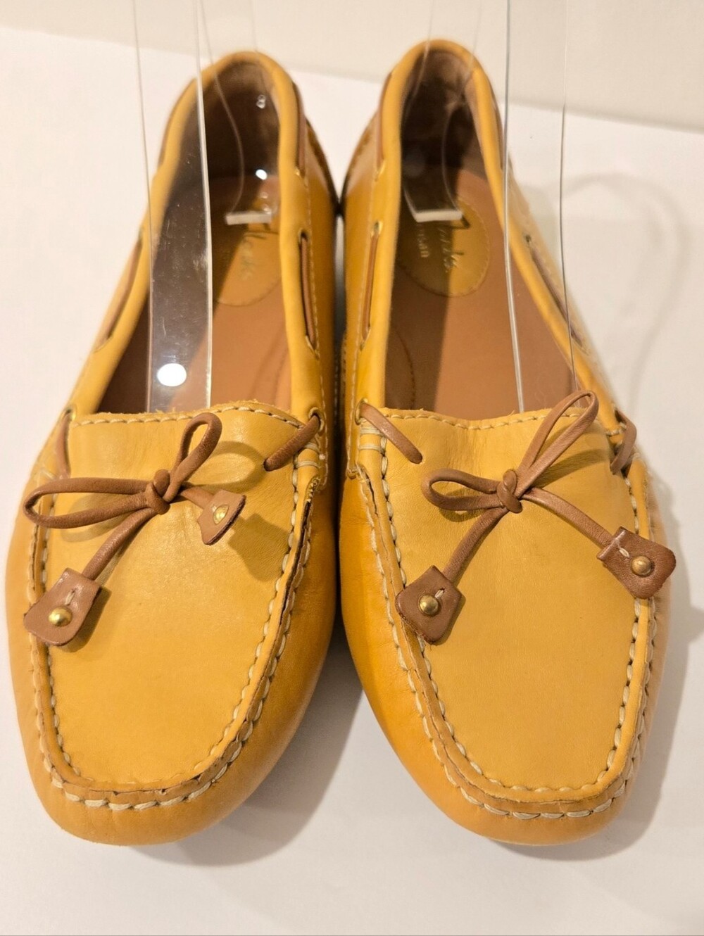 Clarks Yellow Loafers Drivers Sz 6.5 Womens Comfort Shoes Ex Cond